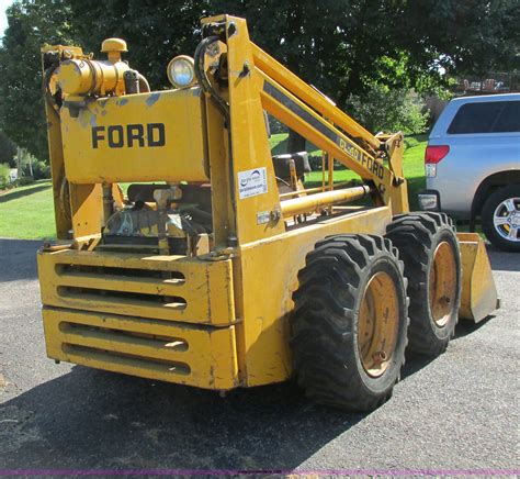 ford cl40 skid steer